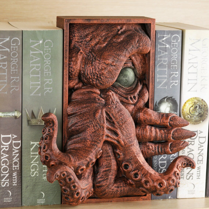 Cthulhu Awakens – Book Nook or Eldritch Bookend Set