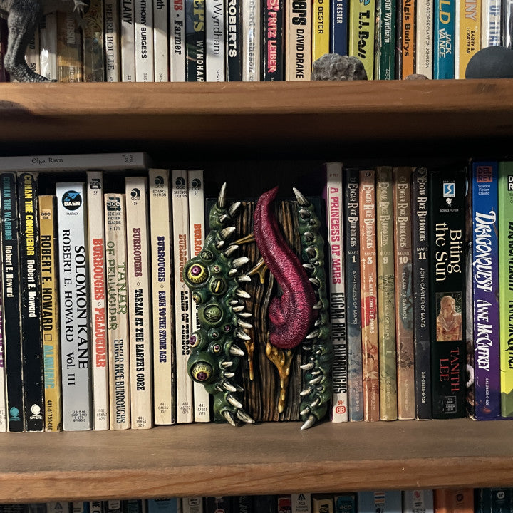 Lurking Hunger – Mimic Book Nook or Bookend Set