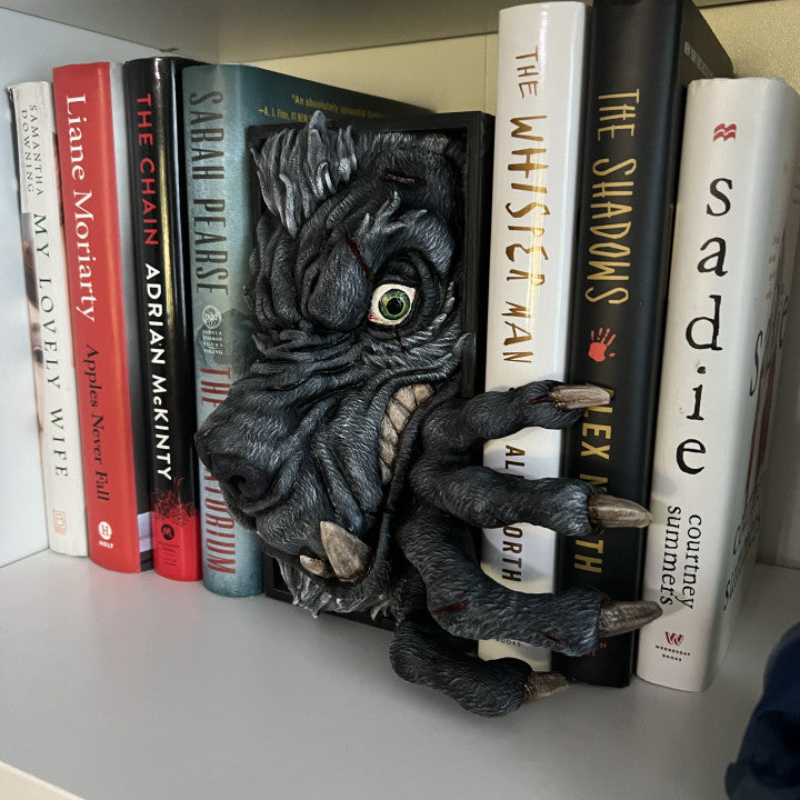 Moonfang Terror – Werewolf Book Nook or Bookend Set