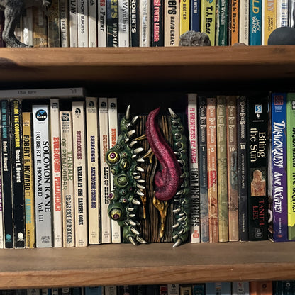 Lurking Hunger – Mimic Book Nook or Bookend Set