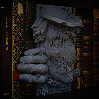 Harvest Horror – Scarecrow Book Nook or Bookend Set